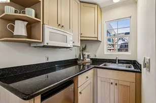 6521 Dover St, Berkeley, CA 94703 - Photo 44