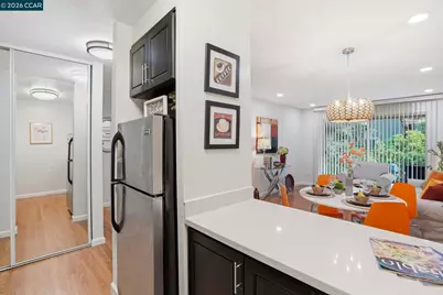 551 Jean St #104, Oakland, CA 94610 - Photo 12