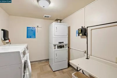 551 Jean St #104, Oakland, CA 94610 - Photo 22