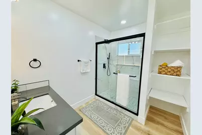 2427 67th Ave, Oakland, CA 94605 - Photo 20
