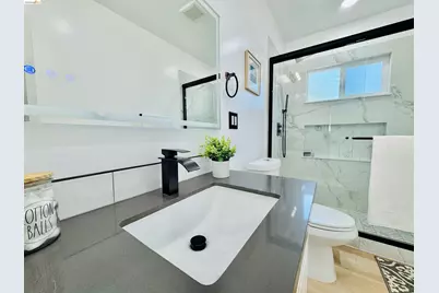 2427 67th Ave, Oakland, CA 94605 - Photo 26