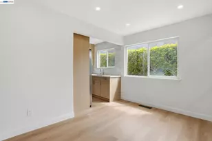 2013 Dolphin Dr, Aptos, CA 95003 - Photo 10