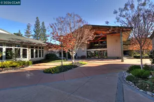 2709 Golden Rain Rd, Walnut Creek, CA 94595 - Photo 32