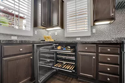 484 Selby Ln, Livermore, CA 94551 - Photo 10