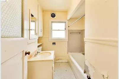 1839 Dwight Way, Berkeley, CA 94703 - Photo 16
