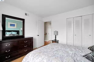 25047 Oakridge Ct, Hayward, CA 94541 - Photo 18