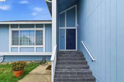 587 Birkdale Dr, Vallejo, CA 94591 - Photo 4