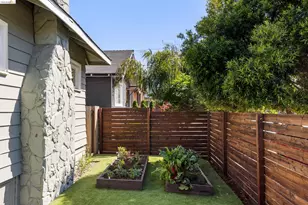 825 41st St, Oakland, CA 94608 - Photo 32