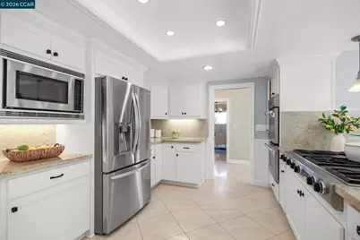 5530 Merritt Dr, Concord, CA 94521 - Photo 24
