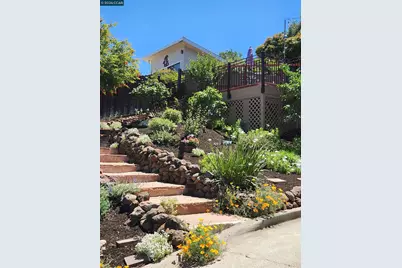 5530 Merritt Dr, Concord, CA 94521 - Photo 74