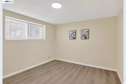 1328 25th St, Oakland, CA 94606 - Photo 40