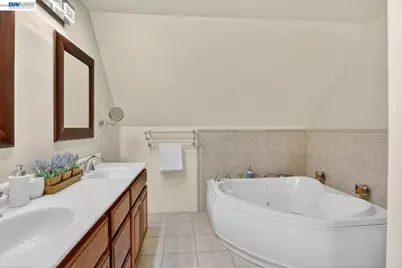 1328 25th St, Oakland, CA 94606 - Photo 26
