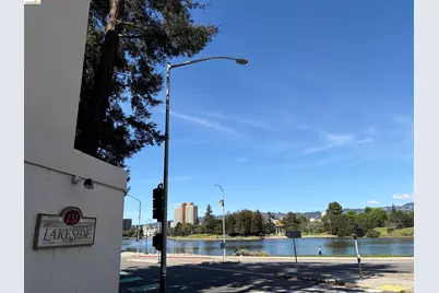 151 Lakeside Dr. #110, Oakland, CA 94612 - Photo 2