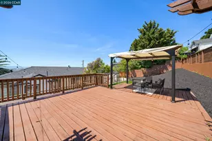 6300 Buena Ventura Ave, Oakland, CA 94605 - Photo 30
