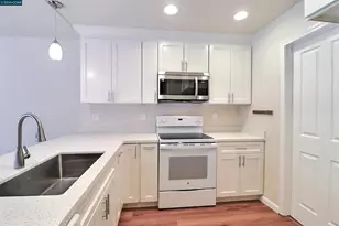 126 Woodview Ct, Martinez, CA 94553 - Photo 16