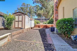 126 Woodview Ct, Martinez, CA 94553 - Photo 44