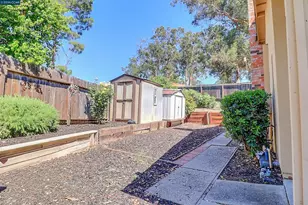 126 Woodview Ct, Martinez, CA 94553 - Photo 42