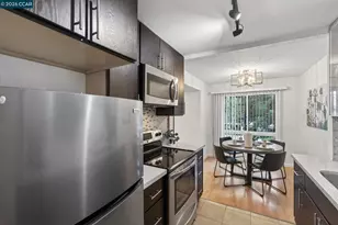 490 Civic Dr, Walnut Creek, CA 94596 - Photo 14