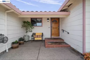 6894 Heath Ct, Pleasanton, CA 94588 - Photo 6