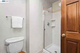 6894 Heath Ct, Pleasanton, CA 94588 - Photo 38