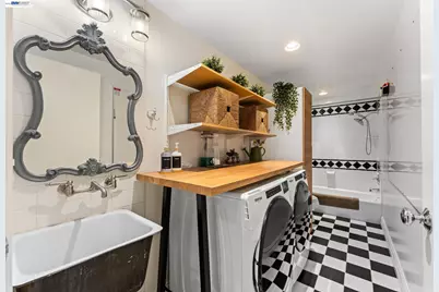 918 Saint Catherine Way, Claremont, CA 91711 - Photo 10