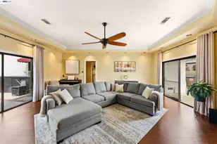 918 St Catherine Way, Claremont, CA 91711 - Photo 12