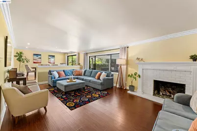 918 Saint Catherine Way, Claremont, CA 91711 - Photo 4