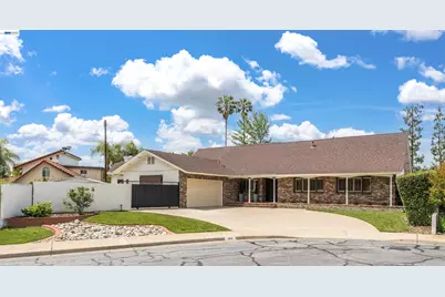 918 Saint Catherine Way, Claremont, CA 91711 - Photo 2