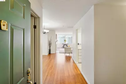 535 Pierce St #3301, Albany, CA 94706 - Photo 4