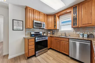 1672 67th Avenue, Oakland, CA 94621 - Photo 12