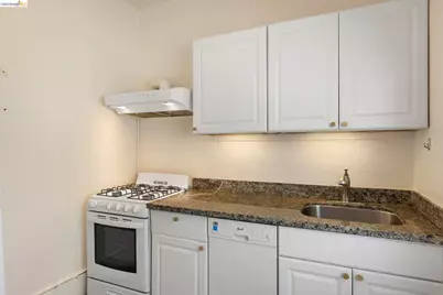 6437 Telegraph Ave, Oakland, CA 94609 - Photo 36