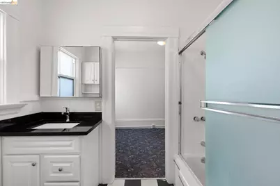 6437 Telegraph Ave, Oakland, CA 94609 - Photo 12