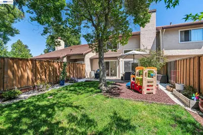 1307 Chateau Cmn, Livermore, CA 94550 - Photo 40
