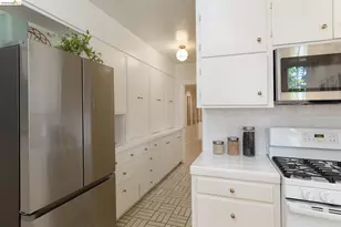 575 Blair Ave, Piedmont, CA 94611 - Photo 38