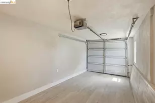 2469 Potter St, Oakland, CA 94601 - Photo 24