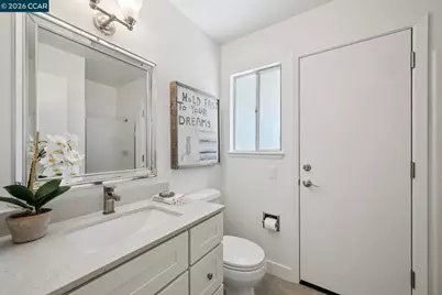 101 Warfield Dr, Moraga, CA 94556 - Photo 30