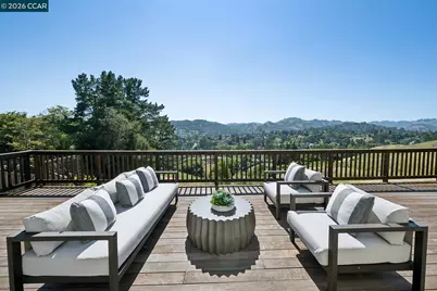 101 Warfield Dr, Moraga, CA 94556 - Photo 16