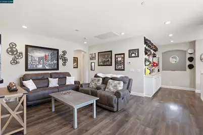 8034 Jura Pl, El Dorado Hills, CA 95762 - Photo 10