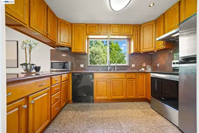40300 Grimmer Blvd, Fremont, CA 94538 - Photo 12