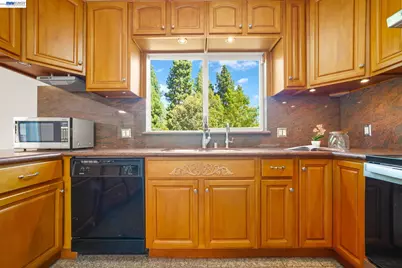 40300 Grimmer Blvd, Fremont, CA 94538 - Photo 8