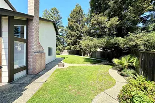 4864 Shadowfalls Dr, Martinez, CA 94553 - Photo 4