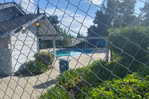 4864 Shadowfalls Dr, Martinez, CA 94553 - Photo 32