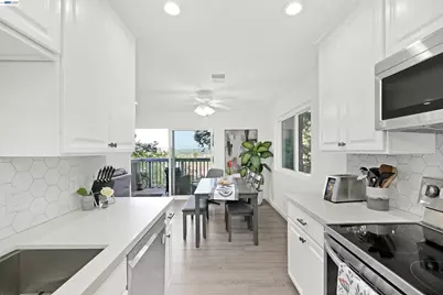 2294 D St, Hayward, CA 94541 - Photo 22
