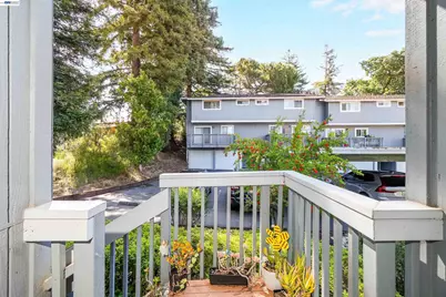 2294 D St, Hayward, CA 94541 - Photo 8