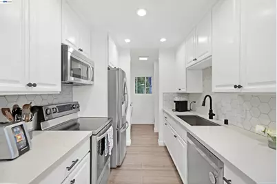 2294 D St, Hayward, CA 94541 - Photo 20