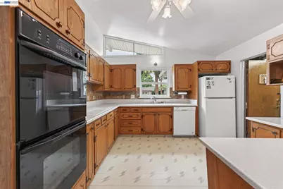 1355 Chandler Ct, Livermore, CA 94551 - Photo 12