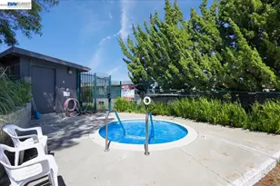 19100 Crest Ave, Castro Valley, CA 94546 - Photo 44