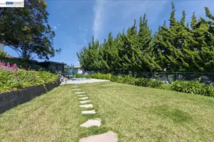 19100 Crest Ave, Castro Valley, CA 94546 - Photo 42