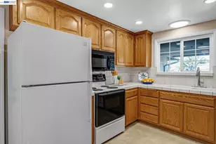 34199 Cartwright Pl, Fremont, CA 94555 - Photo 12