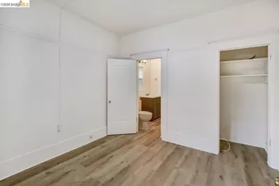 832 7th Ave, Oakland, CA 94606 - Photo 8